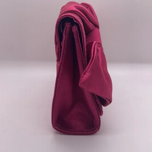 White House/Black Market fuschia mini clutch/wristlet - Picture 3 of 8